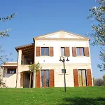 Colle Veroni Aparthotel 4*