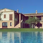 Colle Veroni Aparthotel Mosciano SantʼAngelo