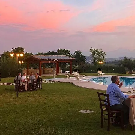 Colle Veroni Aparthotel Mosciano SantʼAngelo