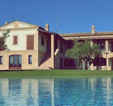 Colle Veroni アパートホテル Mosciano SantʼAngelo