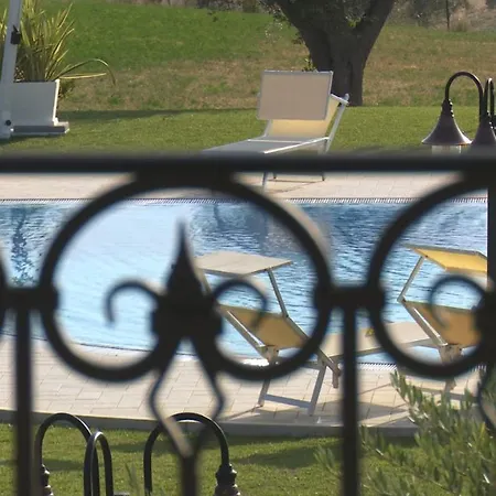 Aparthotel Colle Veroni Mosciano SantʼAngelo